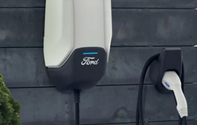Fast Charger | Bob Sight Ford Inc in Lees Summit MO